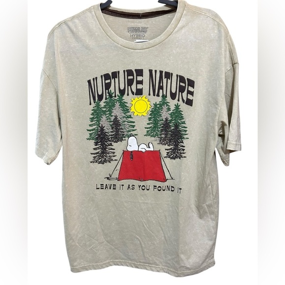Peanuts Tops - Peanuts x Hybrid "Nurture Nature" Graphic Tee Size Medium